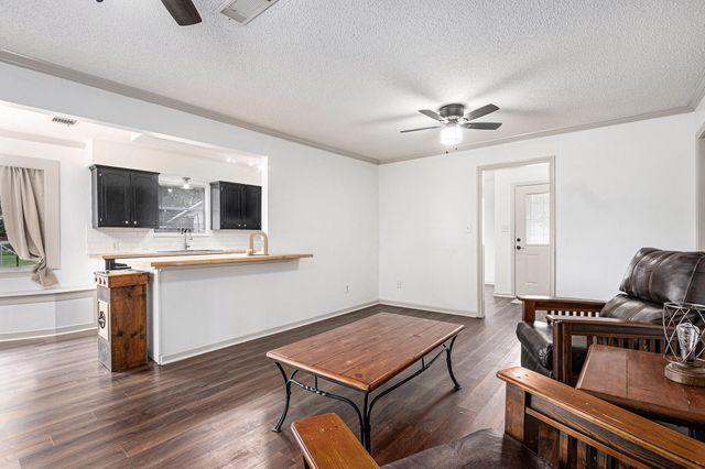 1722 Sherwood Circle, Alvin, TX 77511
