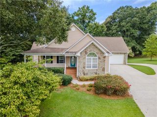 249 Legacy Drive, Hoschton, GA 30548