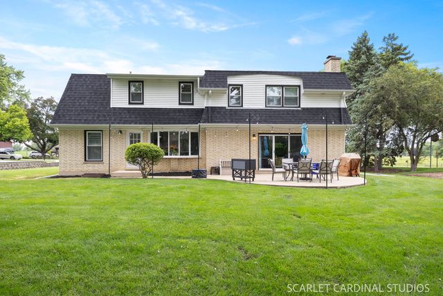 350 Meadowlark Road, Bloomingdale, IL 60108
