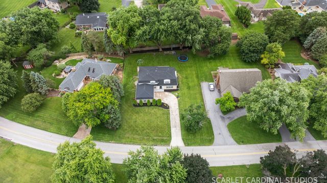 350 Meadowlark Road, Bloomingdale, IL 60108