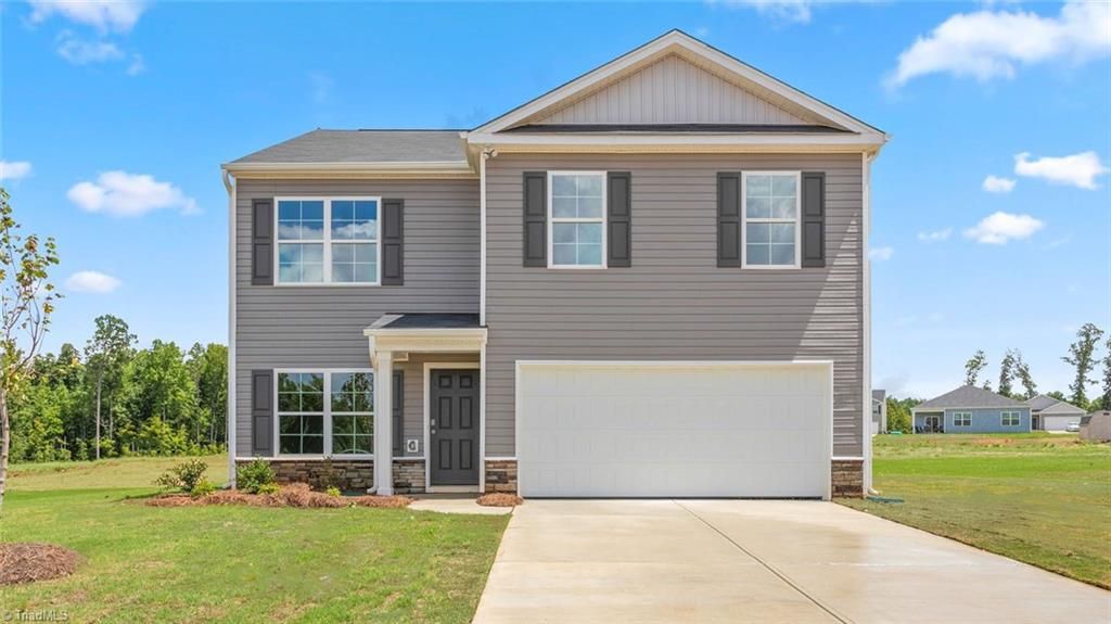 405 White Spruce Court, Thomasville, NC 27360