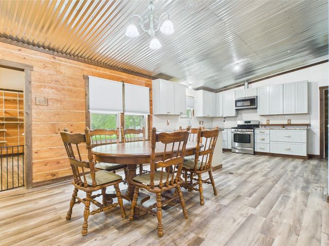 11 Mockingbird Road, New Waverly, TX 77358