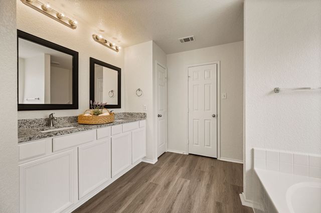 14145 Playa Trail, Fort Worth, TX 76052