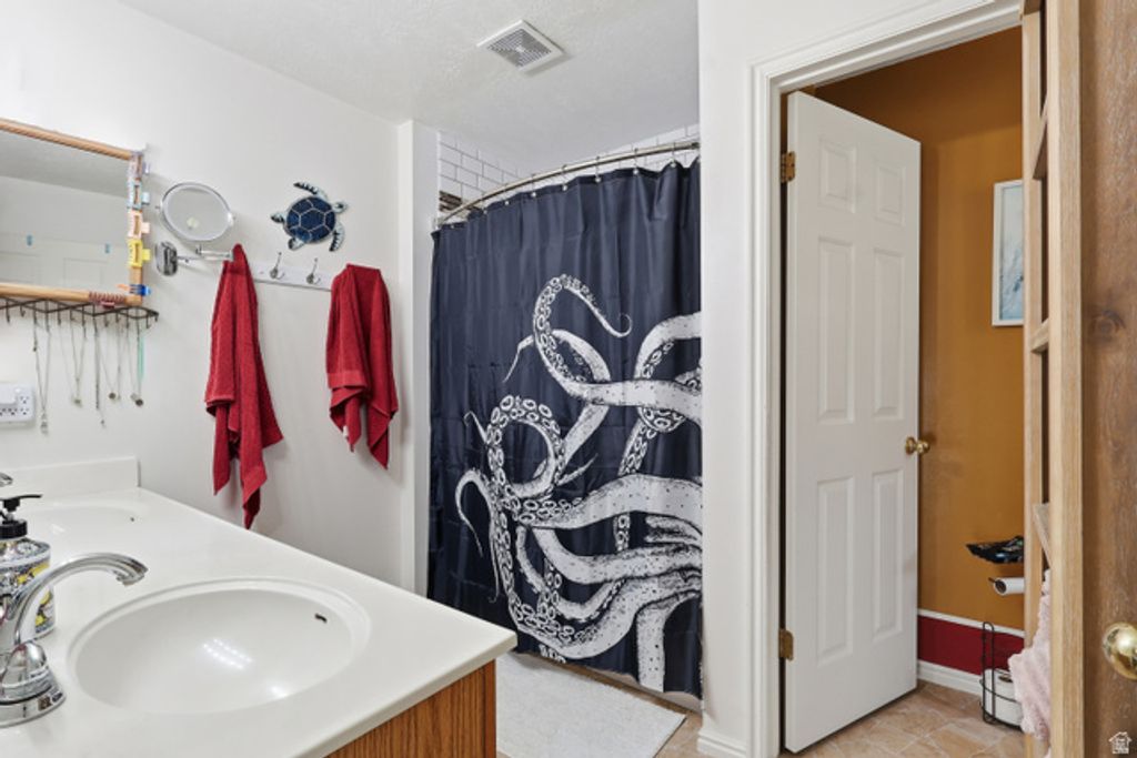 8764 S PEBBLECREEK RD, West Jordan, UT 84081 — photo 11
