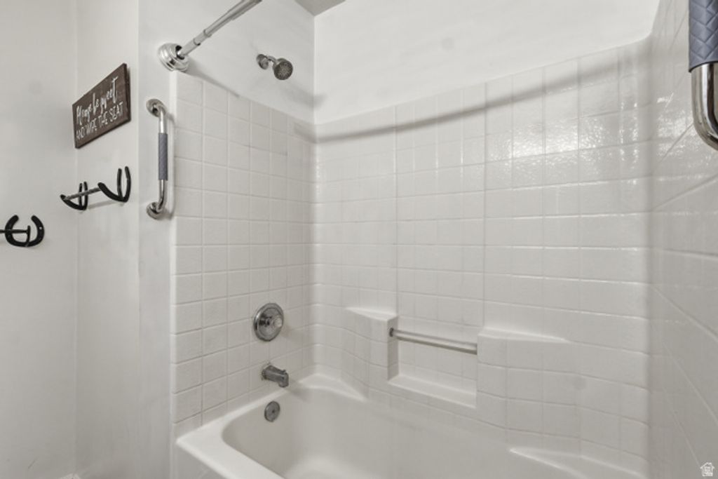 8764 S PEBBLECREEK RD, West Jordan, UT 84081 — photo 14