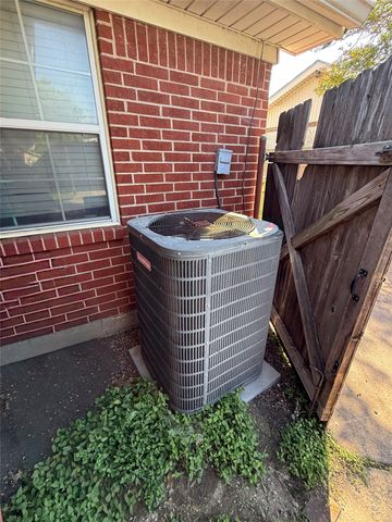 612 N 59th Street, Waco, TX 76710