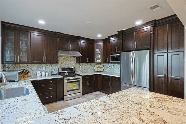 9211 Julie Beth, Cypress, CA 90630