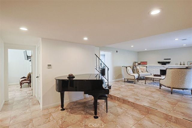 9211 Julie Beth, Cypress, CA 90630