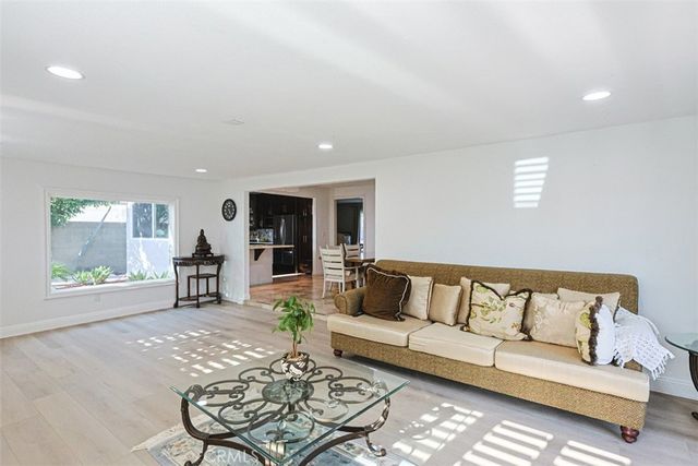 9211 Julie Beth, Cypress, CA 90630