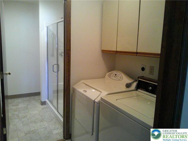 901 Apple Blossom Road, Easton, PA 18040