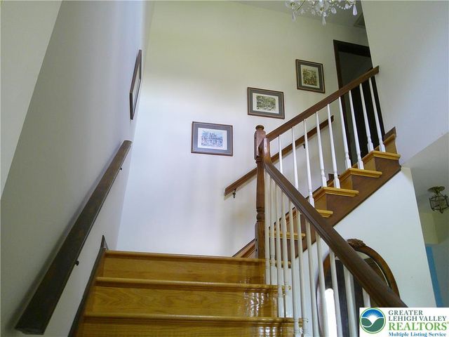 901 Apple Blossom Road, Easton, PA 18040