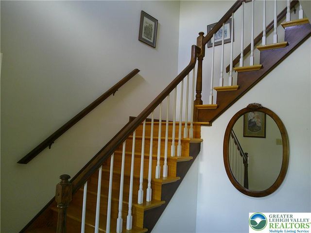 901 Apple Blossom Road, Easton, PA 18040