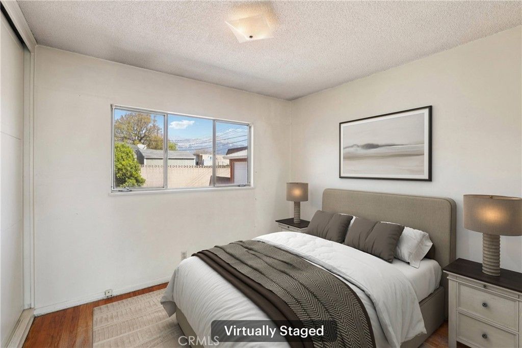 Image 14 of property listing at 814 W Bonnie Brae Court, Ontario, CA 91762