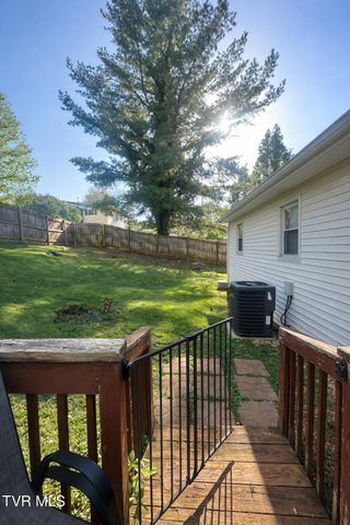 230 Madison Street, Abingdon, VA 24210
