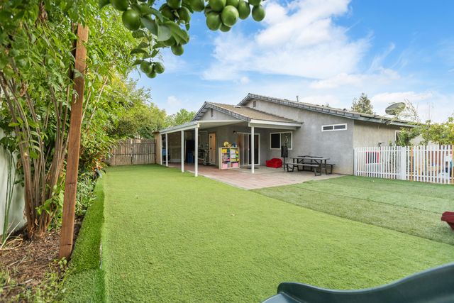 1021 Princeton Avenue, Lindsay, CA 93247