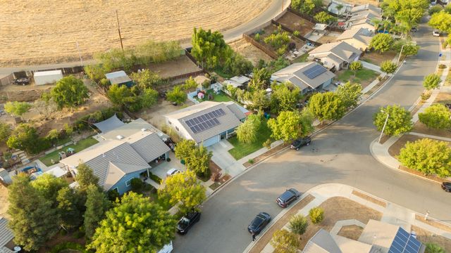 1021 Princeton Avenue, Lindsay, CA 93247