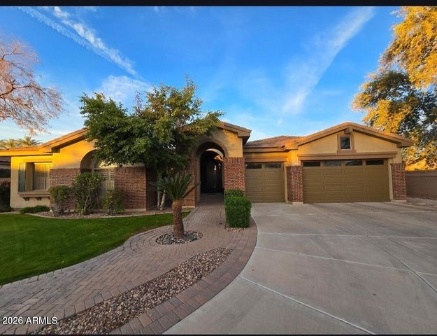 2252 S MCCLELLAND Place, Chandler, AZ 85286