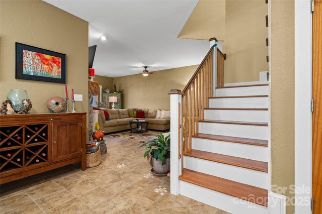 571 Terrys Gap Road, Fletcher, NC 28732