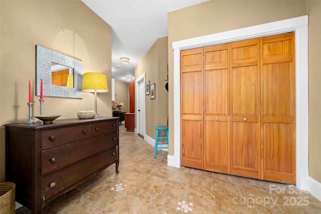 571 Terrys Gap Road, Fletcher, NC 28732