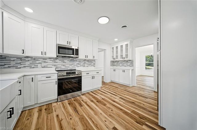 4852 Graystone CT, Virginia Beach, VA 23464