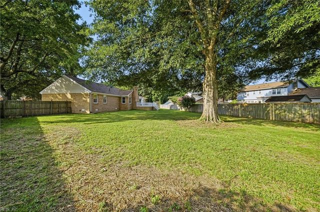 4852 Graystone CT, Virginia Beach, VA 23464
