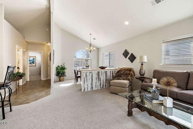 553 Mountain View Drive, Central Point, OR 97502