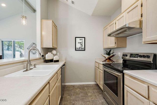 553 Mountain View Drive, Central Point, OR 97502