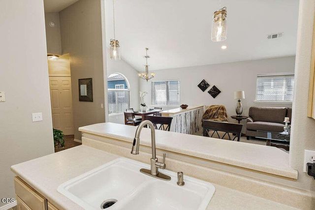 553 Mountain View Drive, Central Point, OR 97502