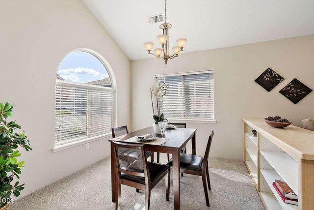 553 Mountain View Drive, Central Point, OR 97502