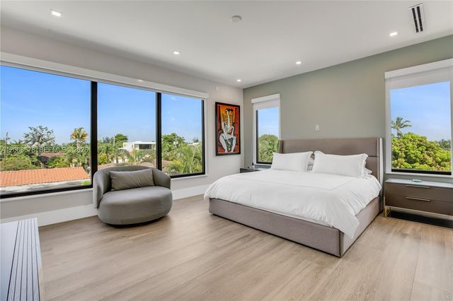 8826 Froude Ave, Surfside, FL 33154