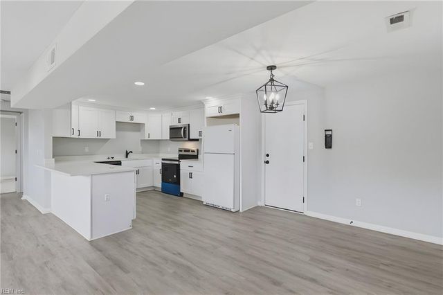 2102 Grimes RD, Hampton, VA 23663