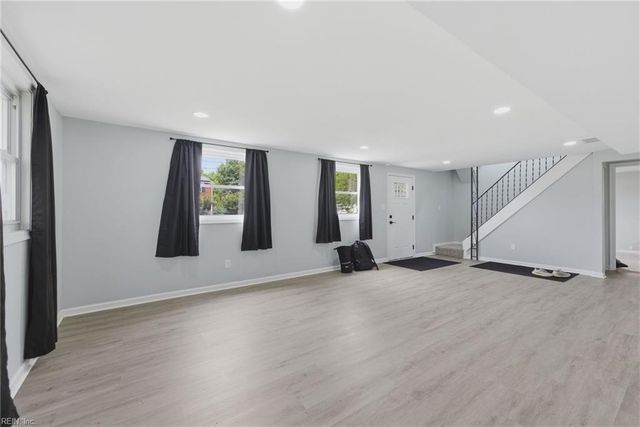 2102 Grimes RD, Hampton, VA 23663