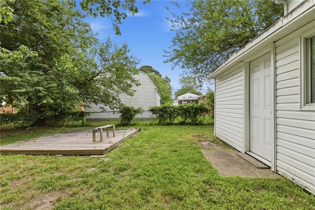 2102 Grimes RD, Hampton, VA 23663
