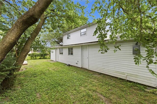 2102 Grimes RD, Hampton, VA 23663