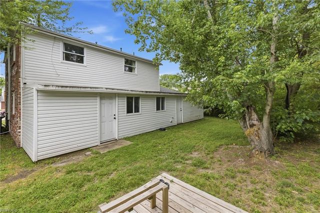 2102 Grimes RD, Hampton, VA 23663
