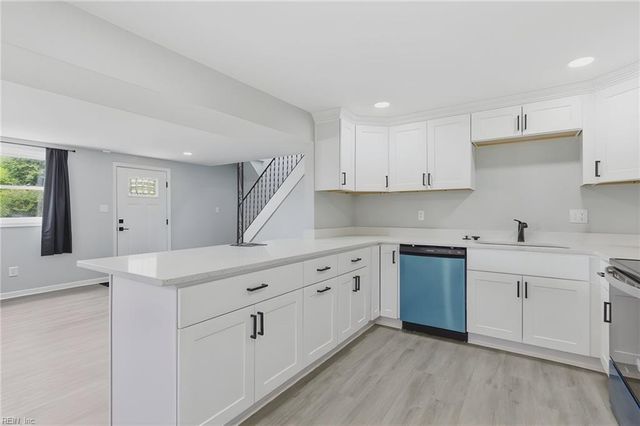 2102 Grimes RD, Hampton, VA 23663