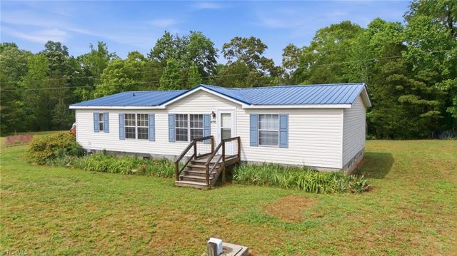 4790 Waynick Meadow Road, Asheboro, NC 27205