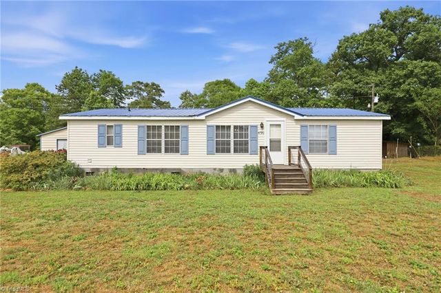 4790 Waynick Meadow Road, Asheboro, NC 27205