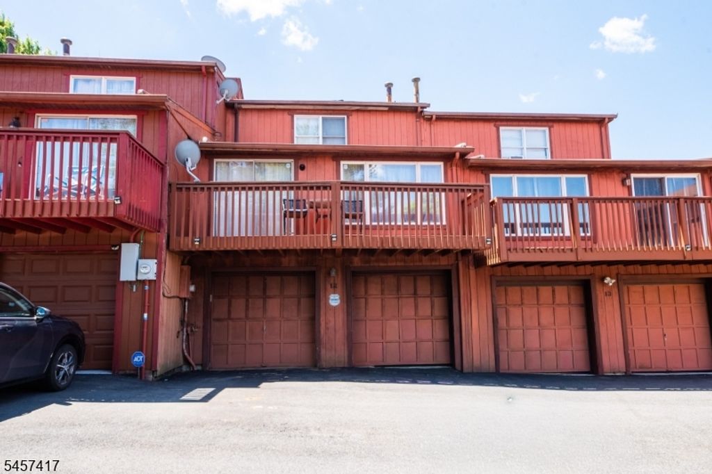 233 Nesbit Ter, Irvington Twp., NJ 07111 — exterior