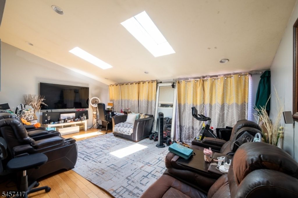 233 Nesbit Ter, Irvington Twp., NJ 07111 — photo 2