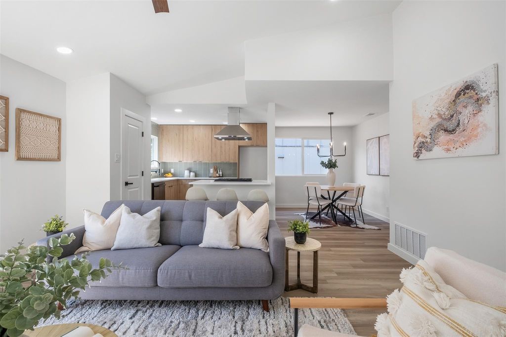 6201 Waycross DR, Austin, TX 78745