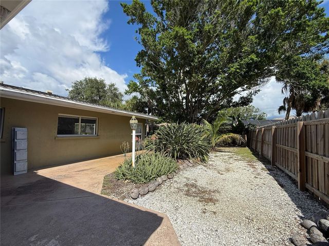 5541 CAPE AQUA DRIVE, Sarasota, FL 34242