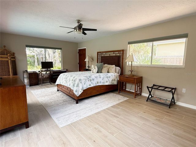 5541 CAPE AQUA DRIVE, Sarasota, FL 34242