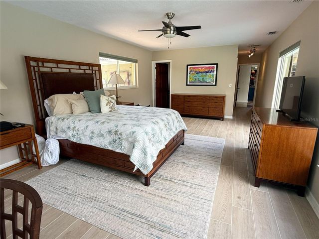 5541 CAPE AQUA DRIVE, Sarasota, FL 34242