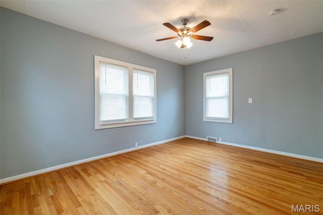 5201 S 37th Street, St Louis, MO 63116