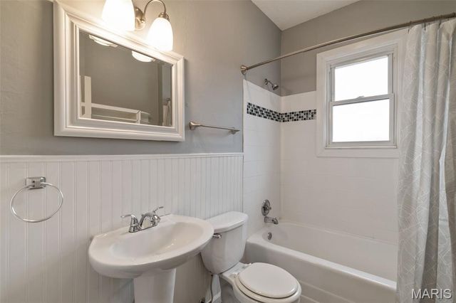 5201 S 37th Street, St Louis, MO 63116