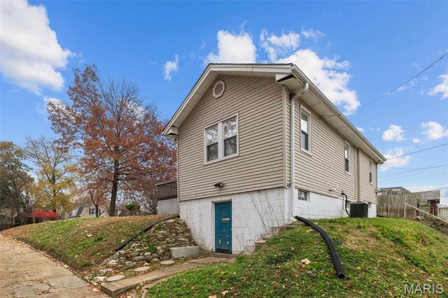 5201 S 37th Street, St Louis, MO 63116