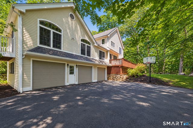 39 Powder Horn Hill Road, Wilton, CT 06897
