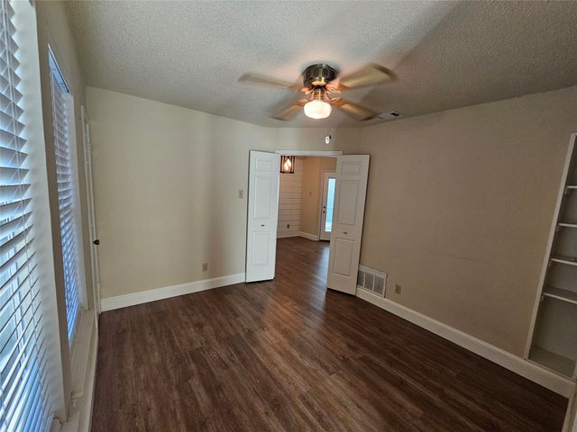 18163 Whispering Gables Lane, Dallas, TX 75287