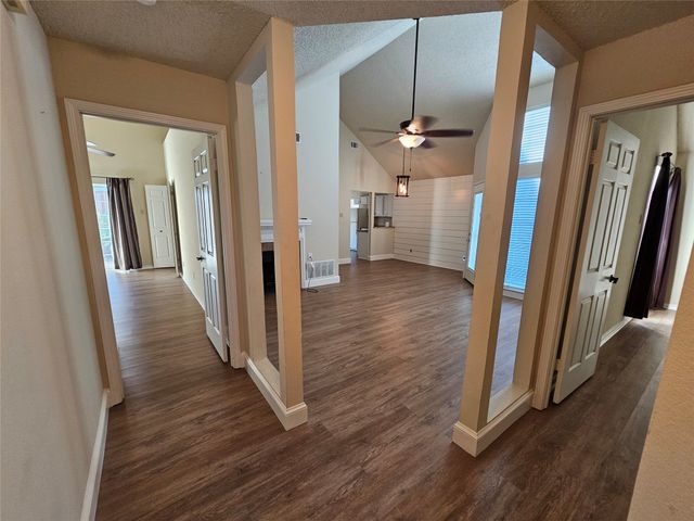 18163 Whispering Gables Lane, Dallas, TX 75287